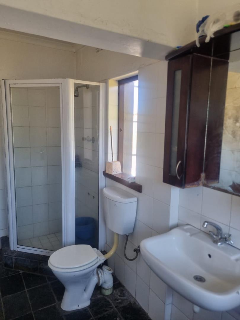 6 Bedroom Property for Sale in Bellville South Western Cape